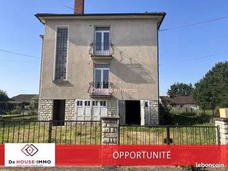 immeuble 7 pièces 160 m²