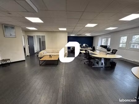 bureau 249 m²