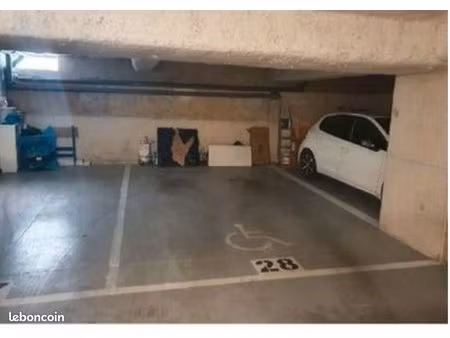 location parking place scooter moto