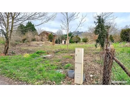a vendre terrain a batir de 1838 m²