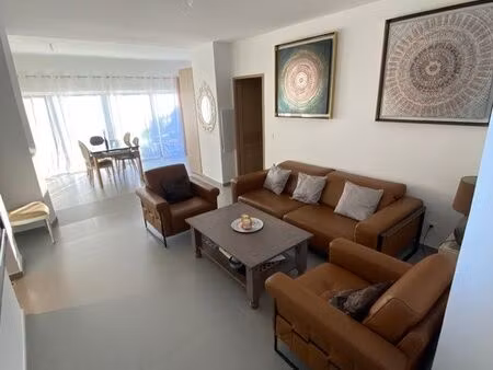 appartement en bas de villa