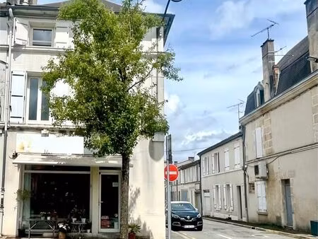immeuble 3 pièces 108 m²