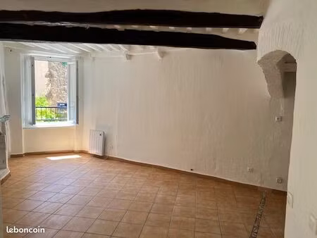 appartement 44m2 dans maison de village