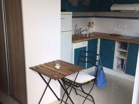 vente directe studio avec balcon et cave