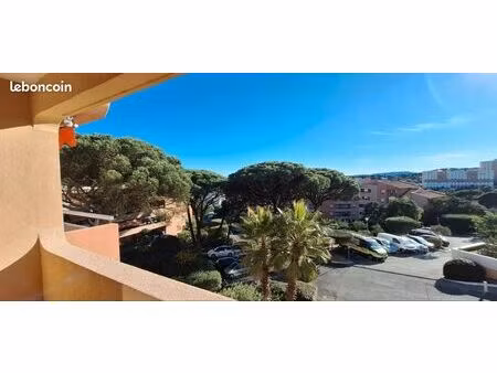 loue appartement meublé- a l'année- 2 pieces