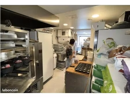 boutique 101 m² st ouen