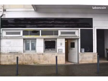boutique 113 m² les pavillons-sous-bois