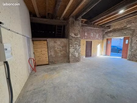 stockage / remise / garage 98m2 saint maximin la sainte baume  centre-ville