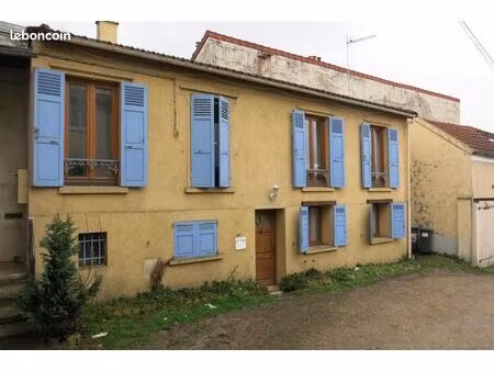 maison de ville 3 pièces 80 m²