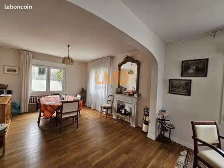 maison 8 pièces 200 m²
