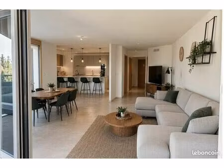 appartement 5 pièces 94 m²