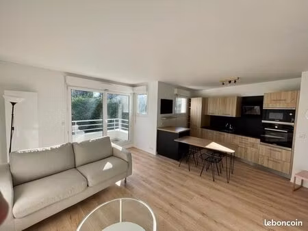 appartement 2p / balcon / parking / cave