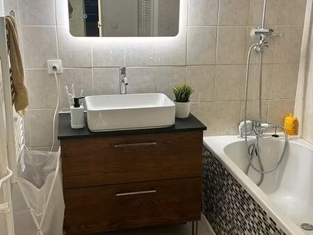appartement f3   colombes  vendu loué  immeuble ravalé