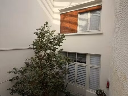 immeuble 4 pièces 84 m²