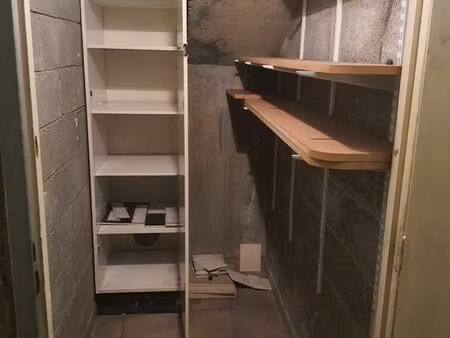 cave dans résidence sécurisée métro sablon et pont de neuilly-sur-seine