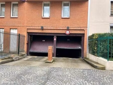 emplacement de parking sécurisé puteaux