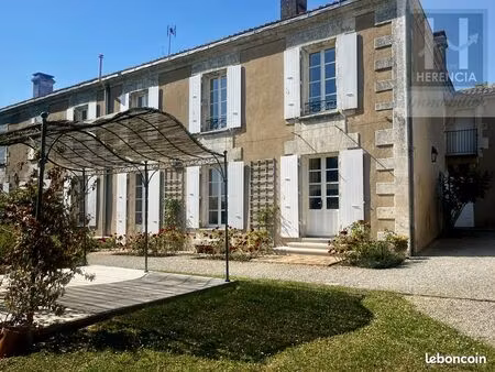 maison 10 pièces 292 m²