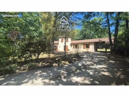 maison 8 pièces 152 m²