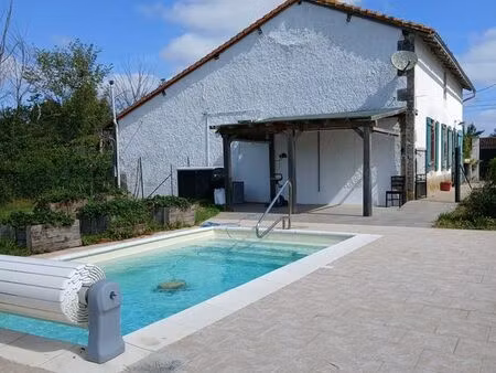 vends maison avec 2ha 3 piscine