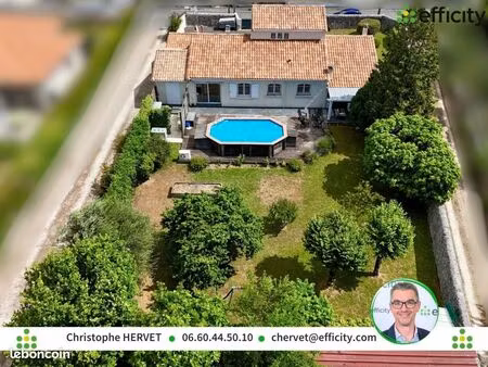 maison 8 pièces 160 m²