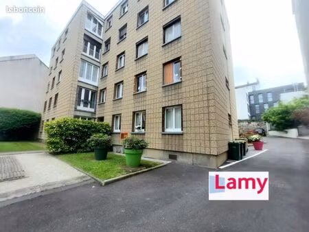 appartement 4 pièces 64 m²