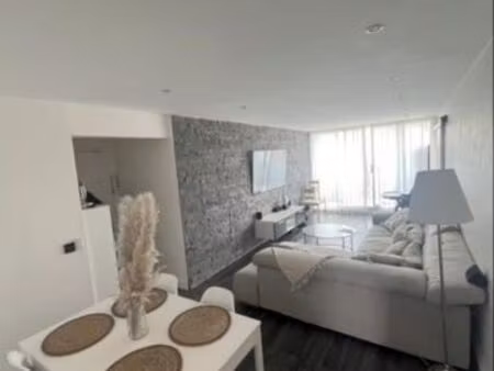 appartement 60m2 avec parking balcon