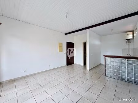 studio 1 pièce 26 m²