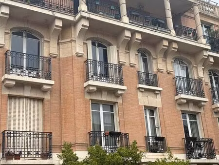 t2 de charme 44 m² – la défense à moins de 10 min