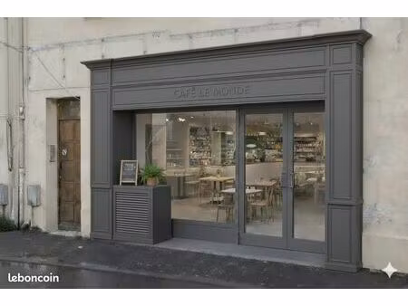 local commercial 205m² surface  bureaux  réserves