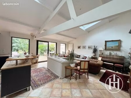 maison de ville 7 pièces 154 m²