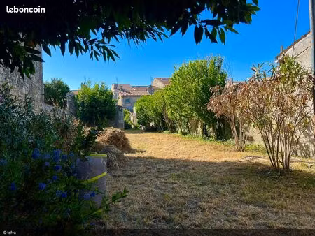 maison 8 pièces 223 m²