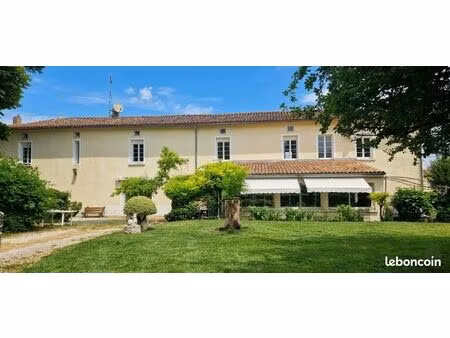 longère charentaise - 320m² habitables + garage - parc 1 ha – vente directe