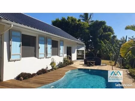 propriété 5 pièces 130 m²