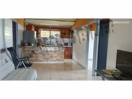villa 5 pièces 140 m²