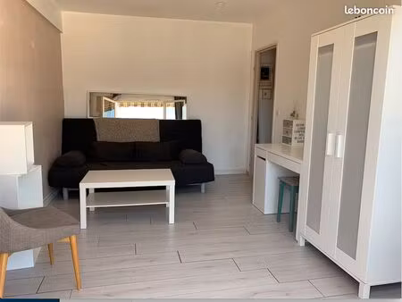 studio idéalement placé