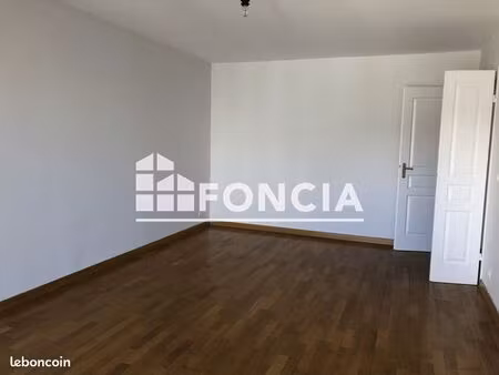 appartement 3 pièces 69 m²