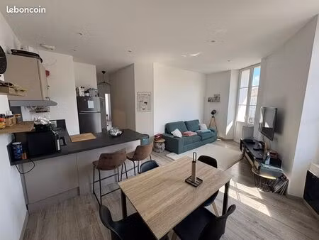 bel appartement 3 pièces rénové - centre de cognac disponible 1er août