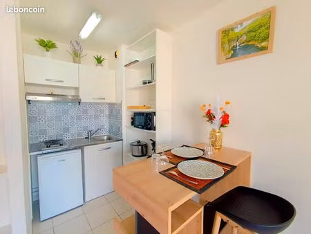 studio meublé 25 m² residence hibiscus - champ fleuri / ste-clotilde