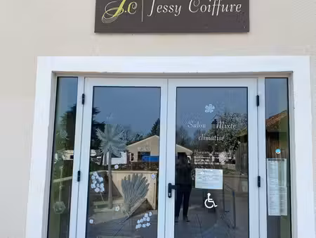 local commercial possibilité tous commerces accessible handicapés