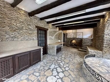 local 45 m² sarlat-la-canéda