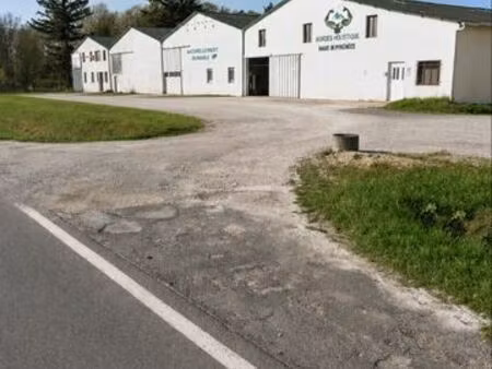 local où ancienne salle de sport