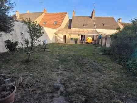 maison de ville t3 de 65 m² avec jardin  cave et grande dépendance