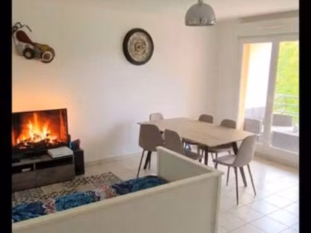 appartement meublé / balcon + parking