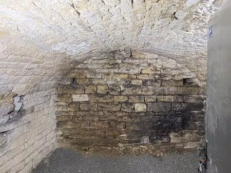 cave voûtée en pierre de 10 m² – hyper-centre dijon