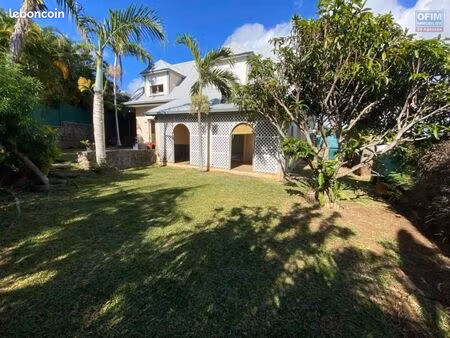maison 5 pièces 157 m²