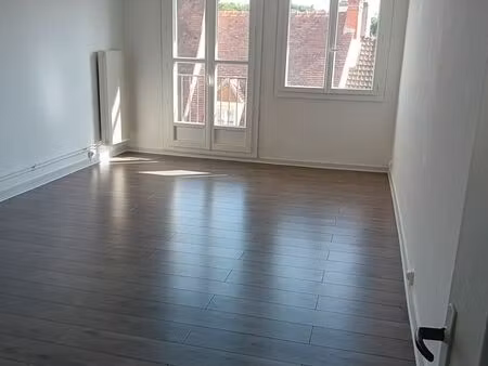 appartement st amand md (cher)