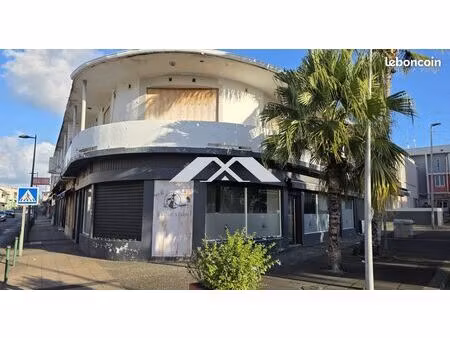 local 150 m² saint-benoît
