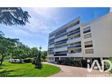 appartement 3 pièces 69 m²
