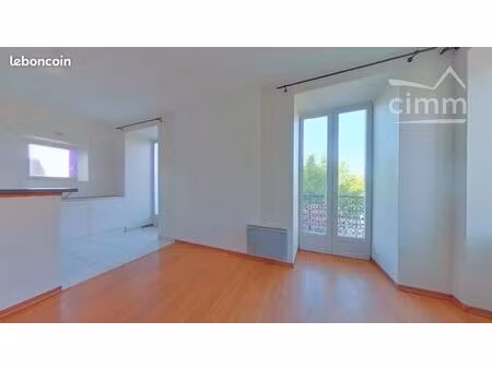 immeuble 261 m² rouvray