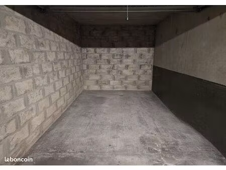 box fermé à louer - suresnes